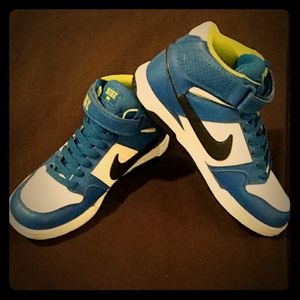 Youth Nike Air Morgan Mid 2